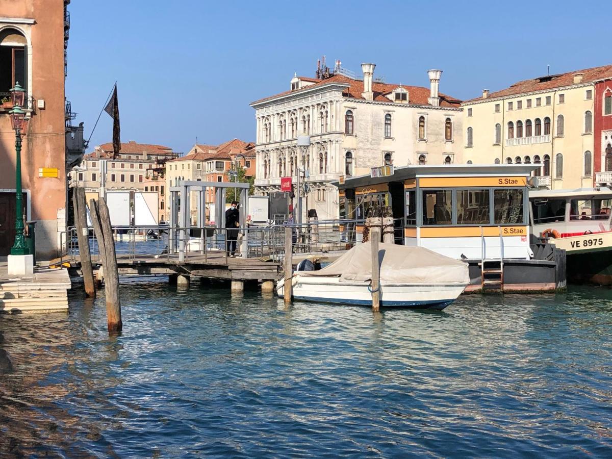 البندقية San Stae Charming Apartment Gran Canal المظهر الخارجي الصورة